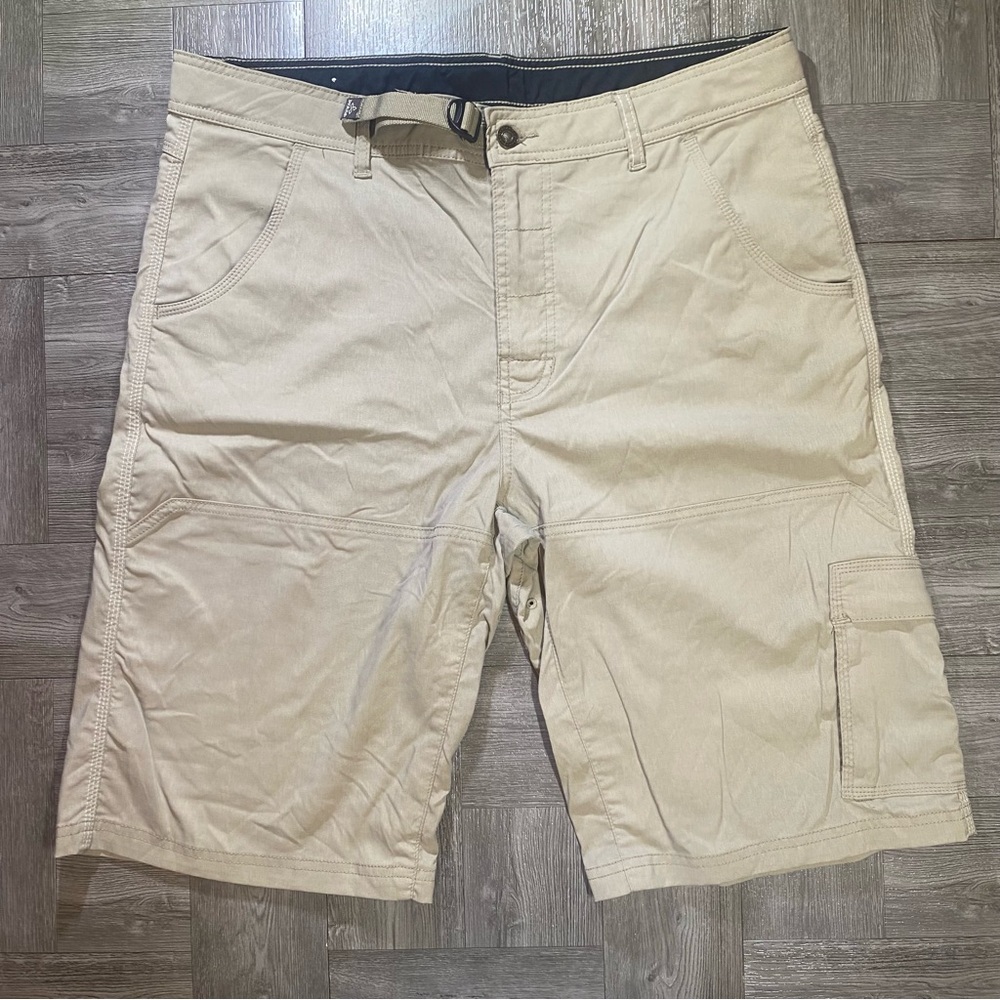 Prana Breathe Men's Cargo Shorts - Beige Tan / Belted - Hiking Outdoor- XL x 11"